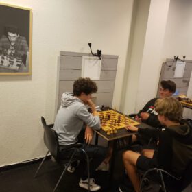 Turnierbetrieb<span>Der KKS bietet zahlreiche Turnierformate an. Blitz-, Schnellschach-, Varianten- und klassische Turniere.</span>
